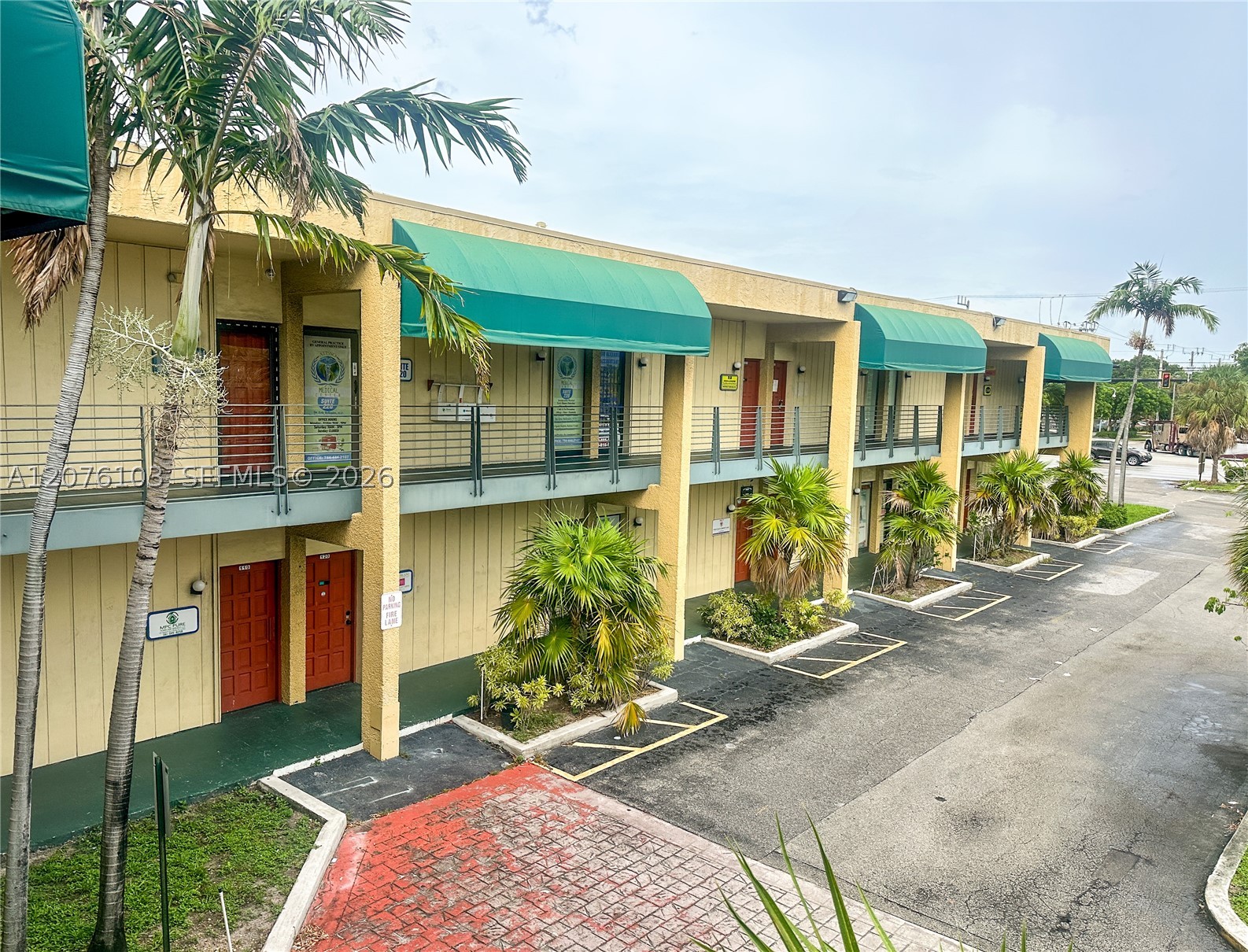 main property photo 8