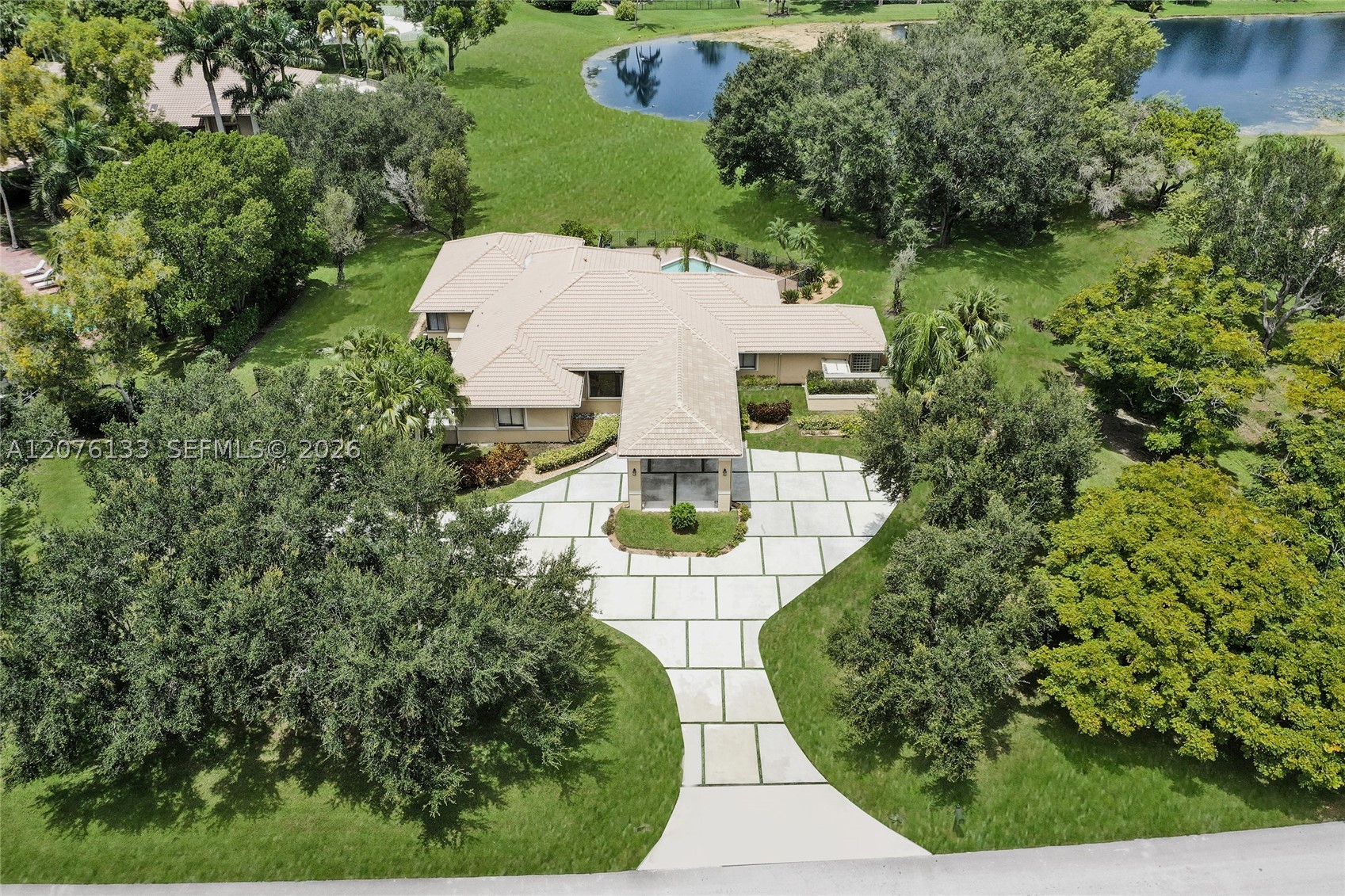 main property photo 50