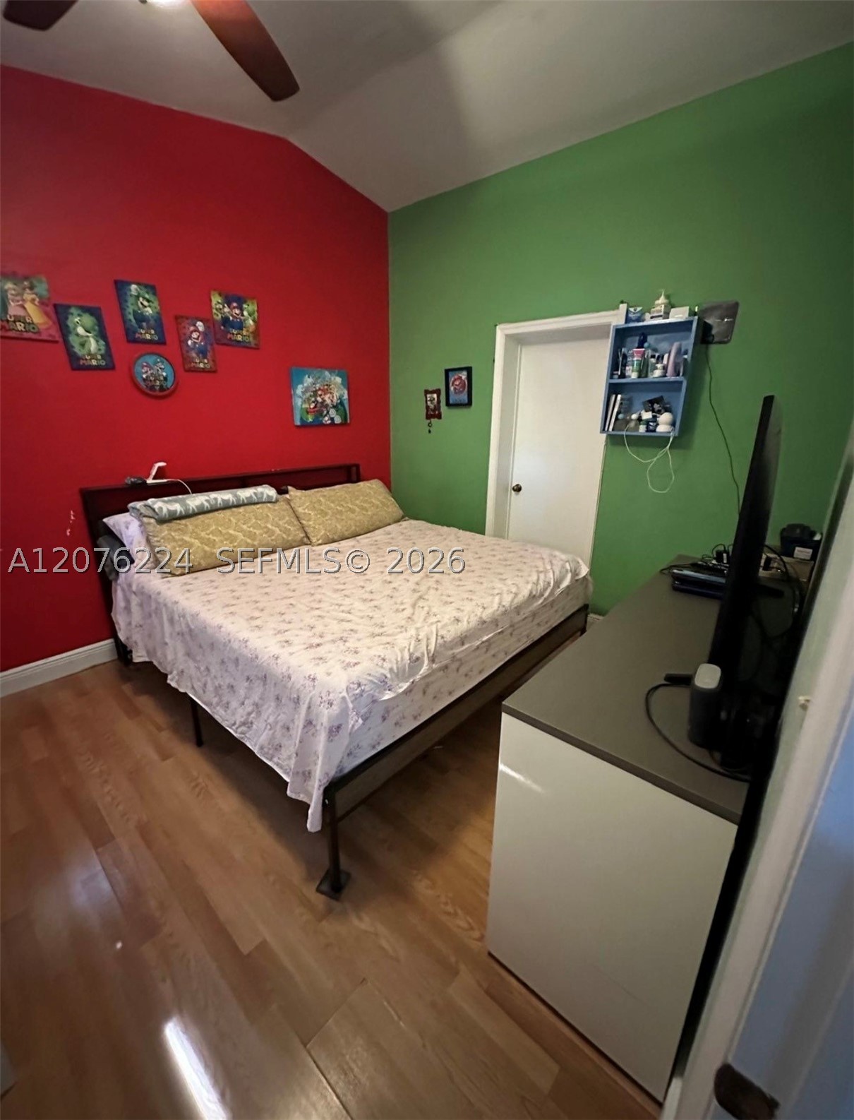 main property photo 6