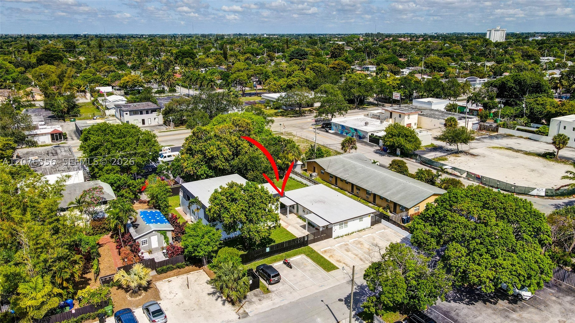 main property photo 16
