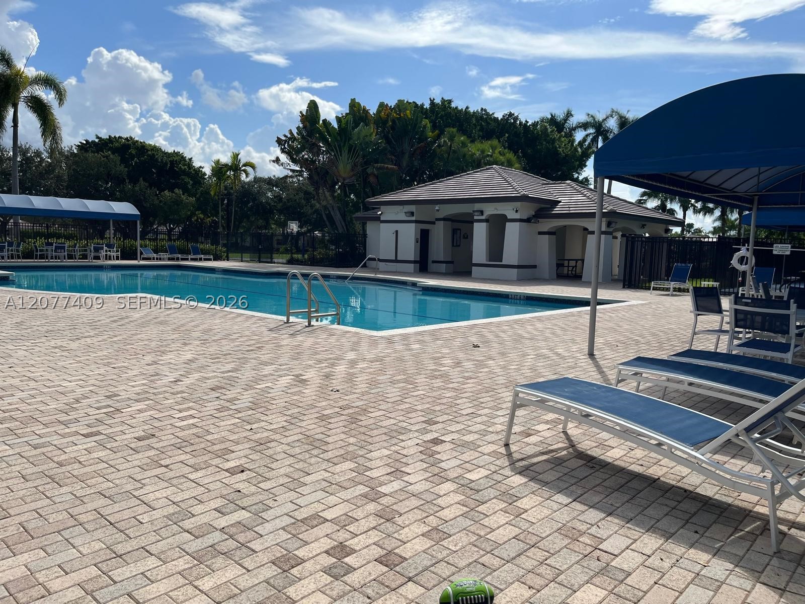 main property photo 50