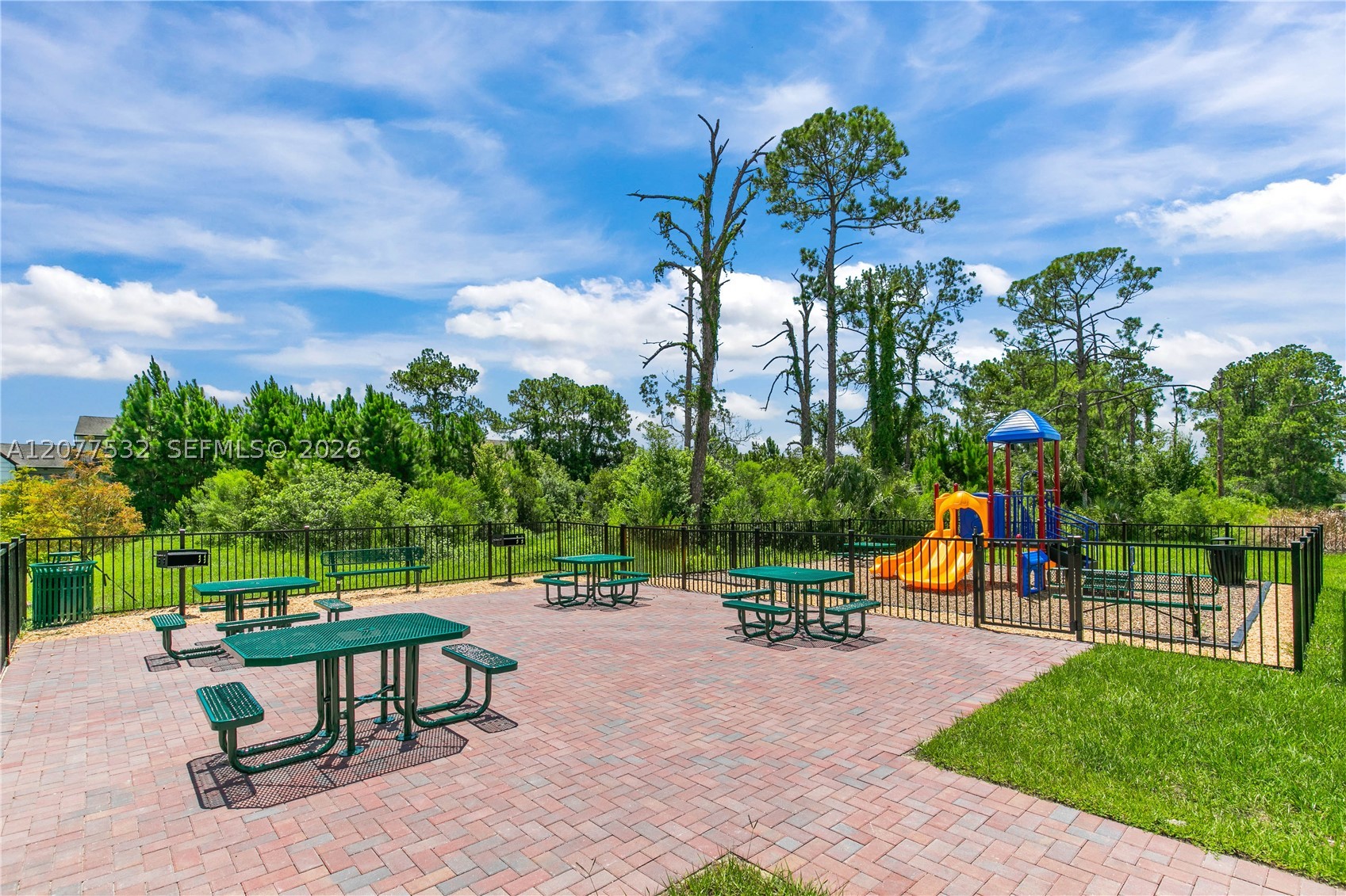 main property photo 27