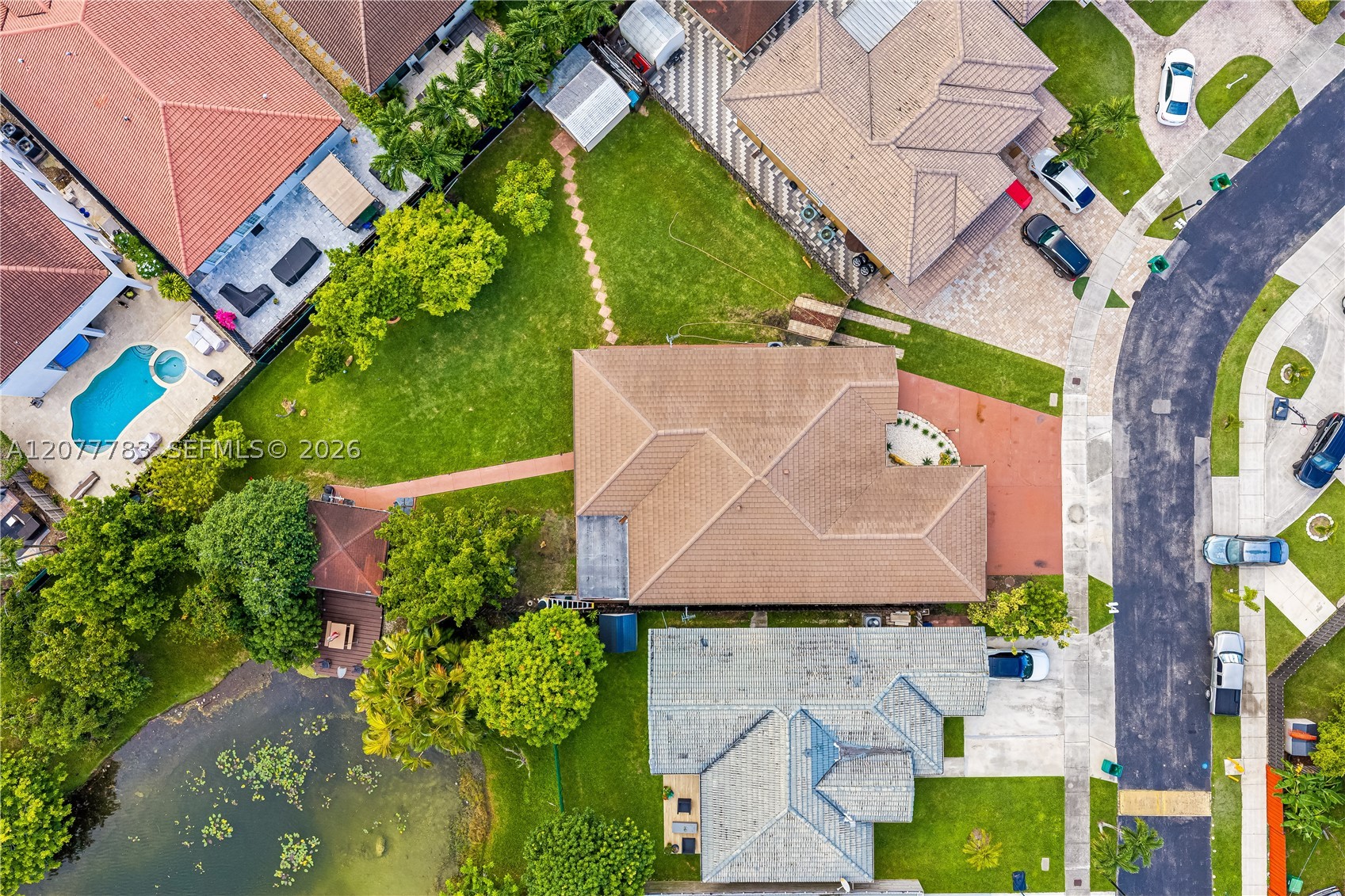 main property photo 41