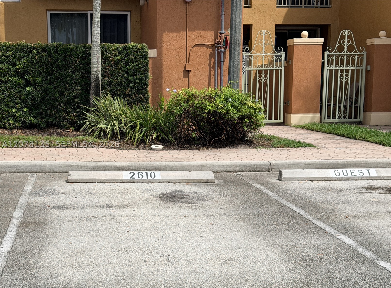 main property photo 19