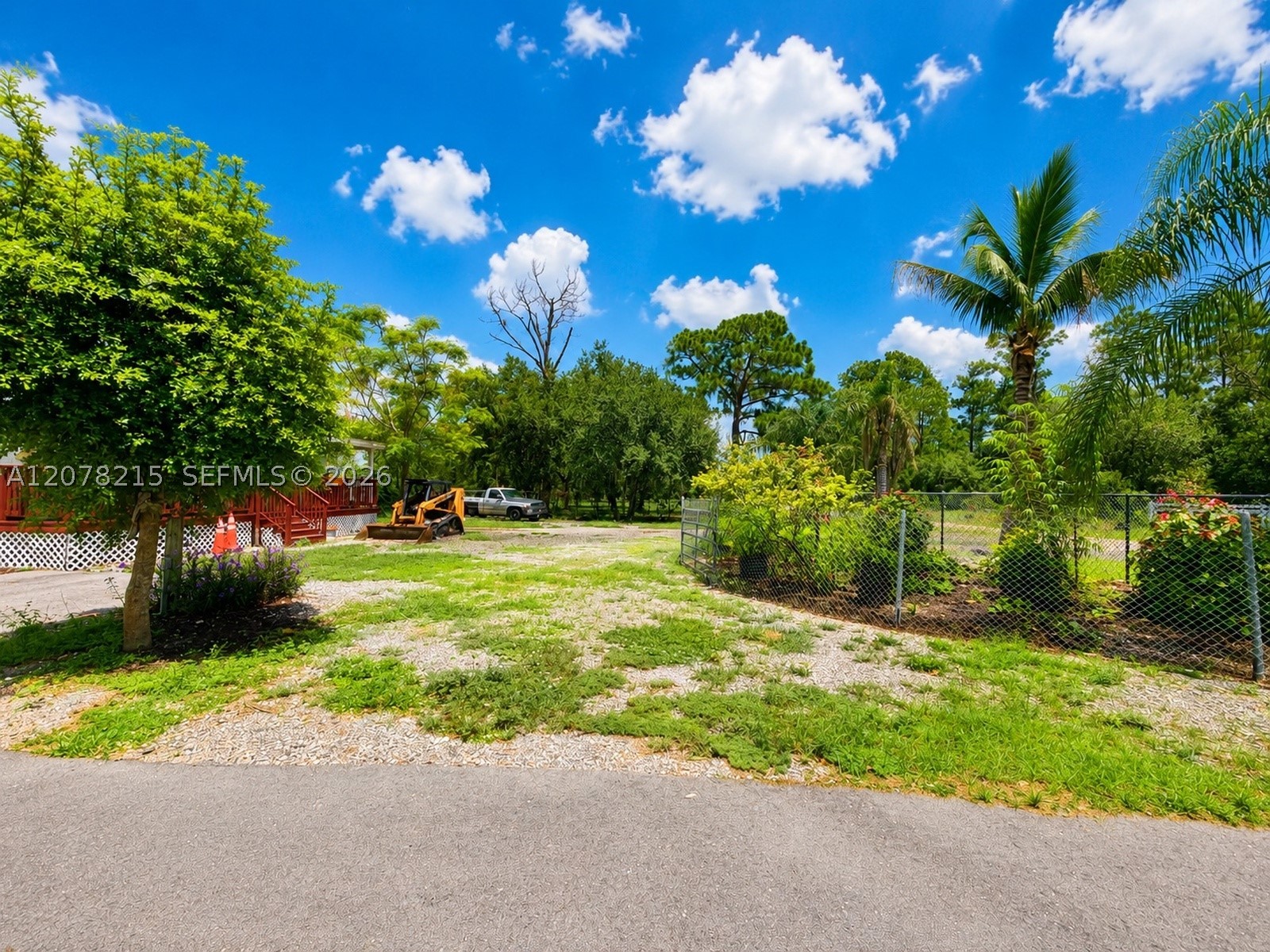 main property photo 18