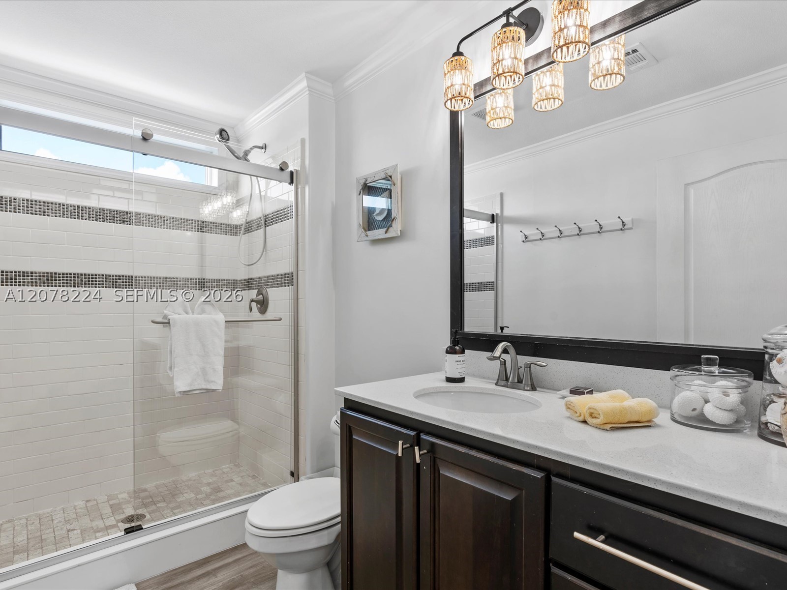 main property photo 89