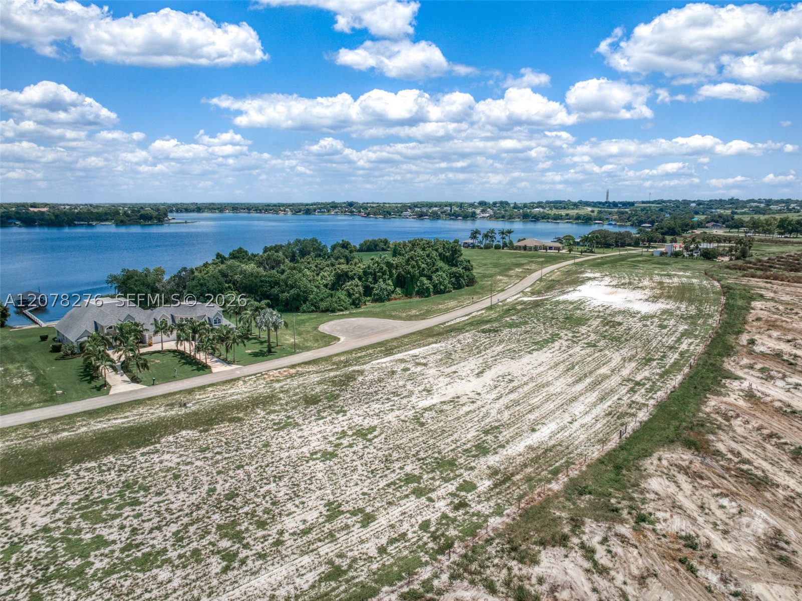 main property photo 18
