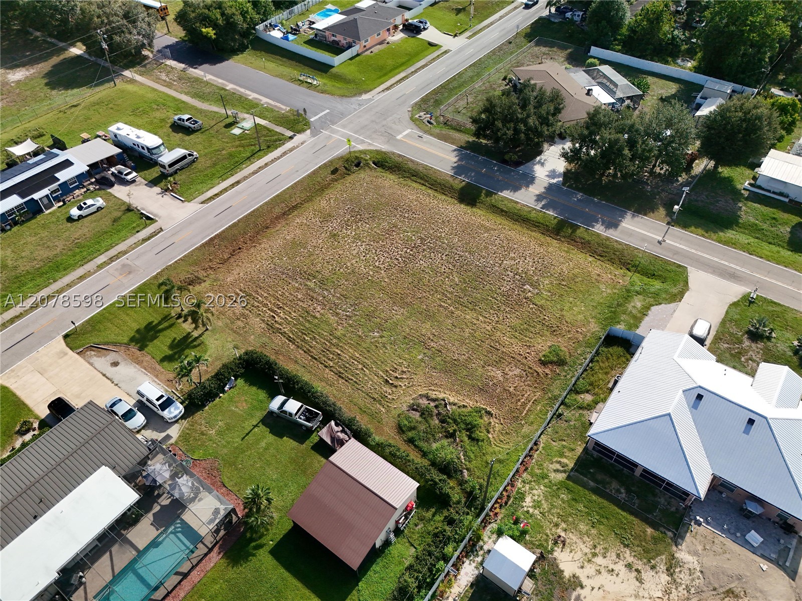 main property photo 39