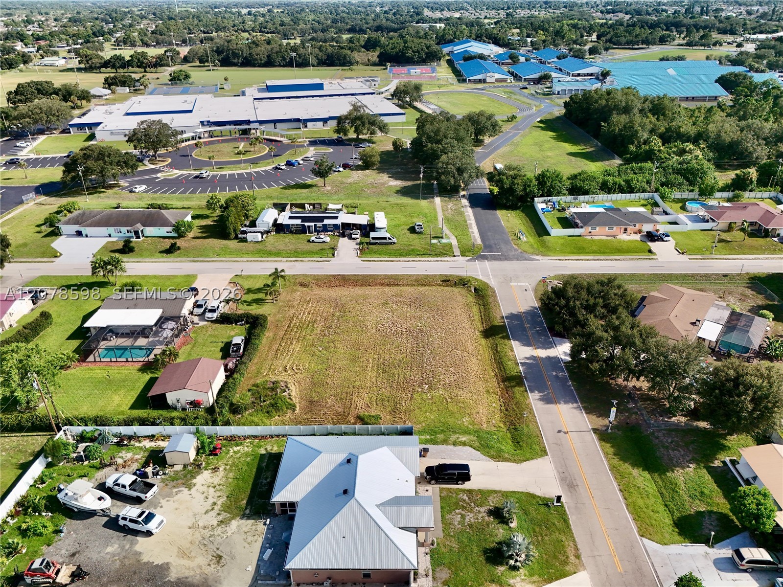 main property photo 43
