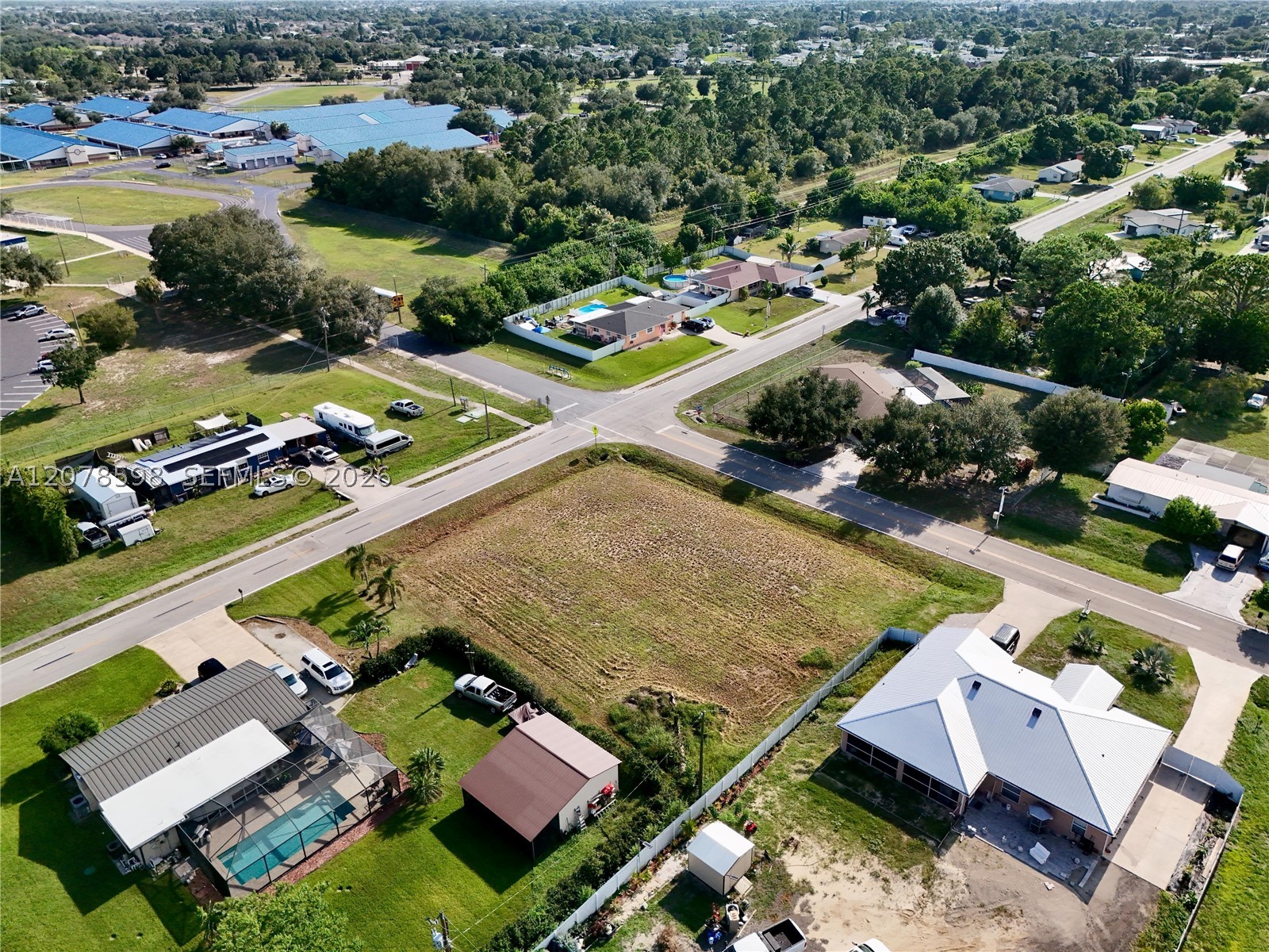 main property photo 44