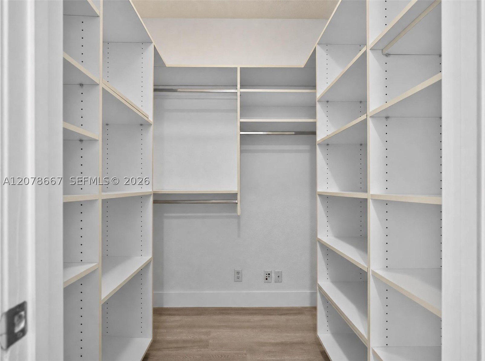 main property photo 108