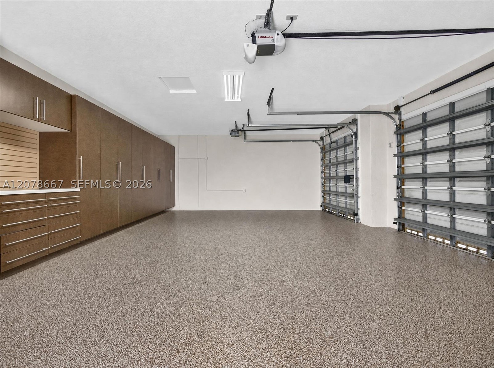 main property photo 74