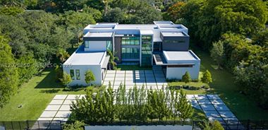 image of property with 8 Bed | 8 Bath | 8,455 Sqft