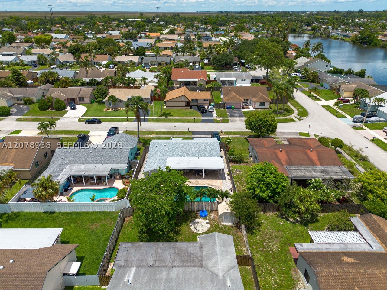 main property photo 29