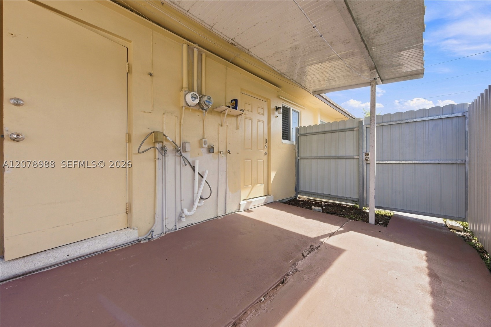 main property photo 16