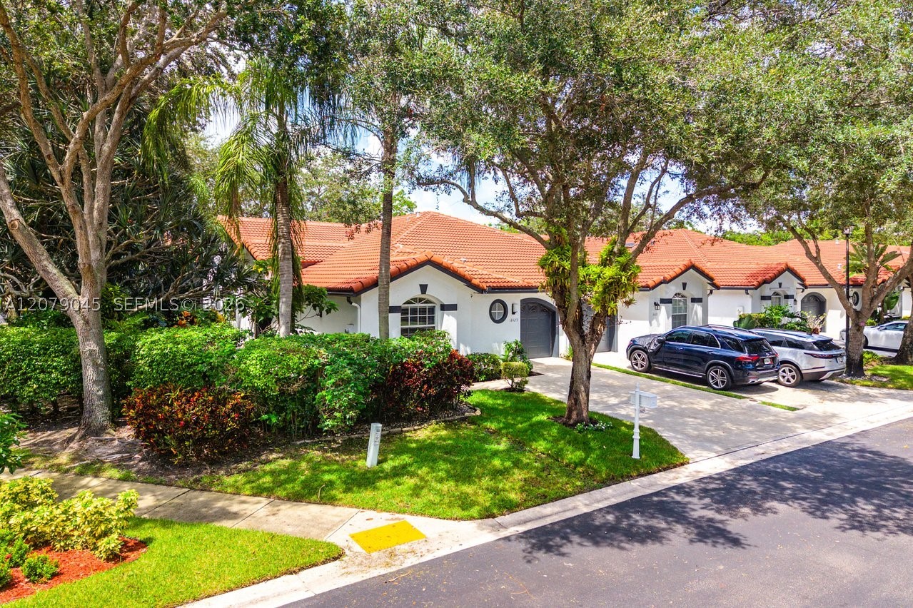 main property photo 38