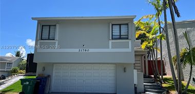 image of property with 3 Bed | 2 Bath | 1,558 Sqft
