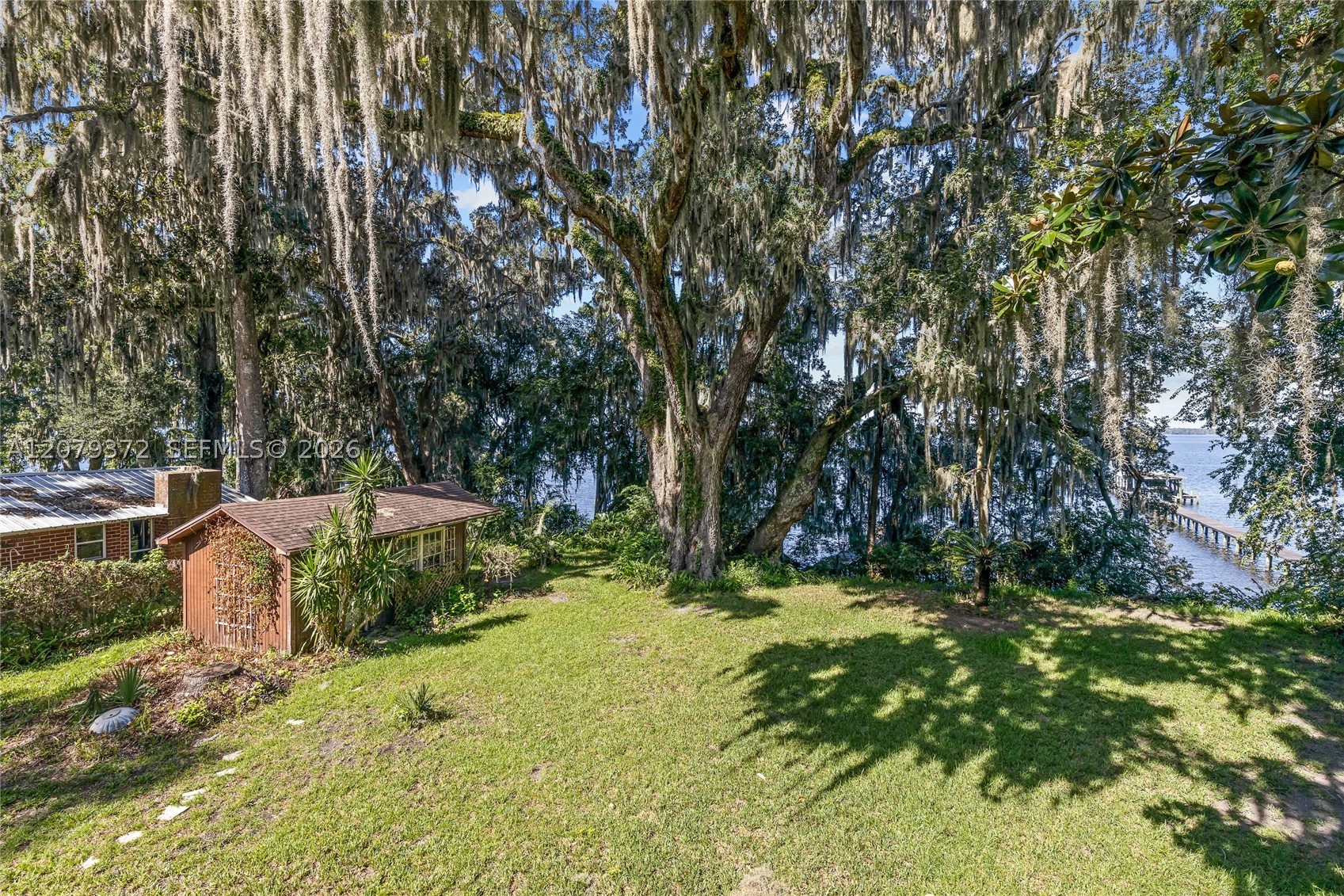 main property photo 32