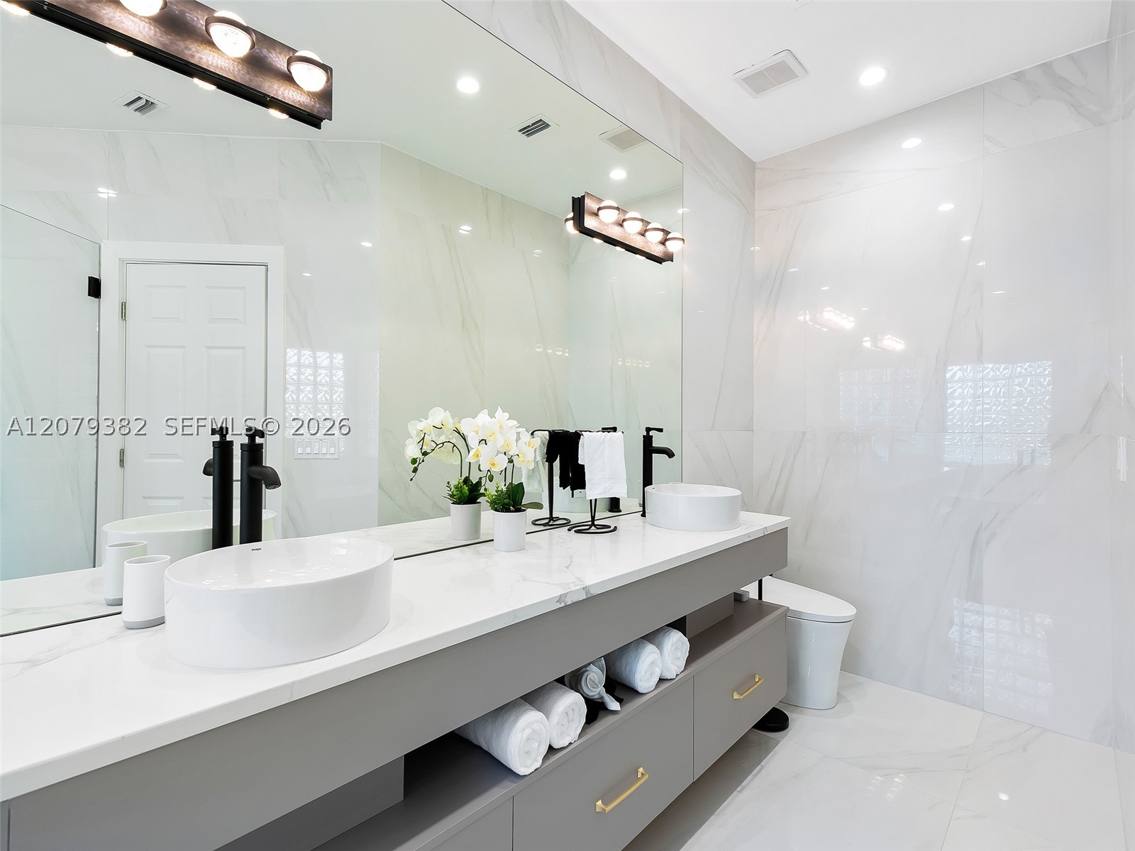 main property photo 67