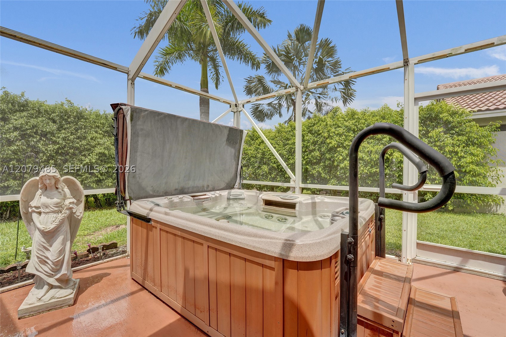 main property photo 36