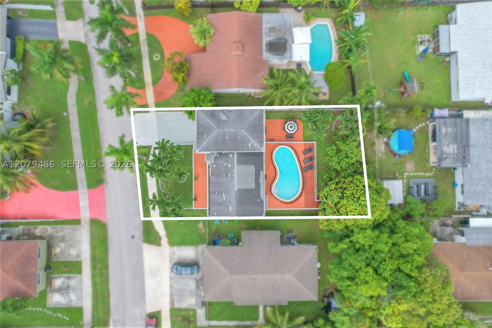 main property photo 33