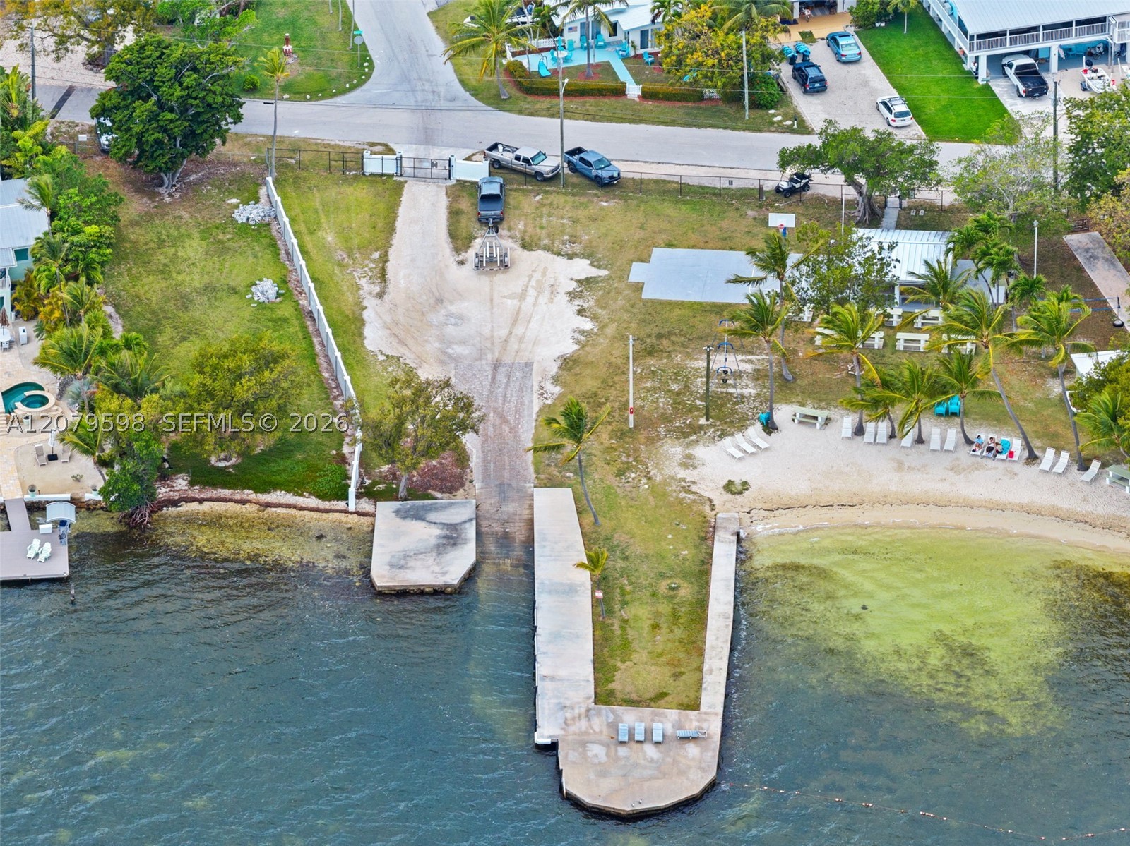 main property photo 24