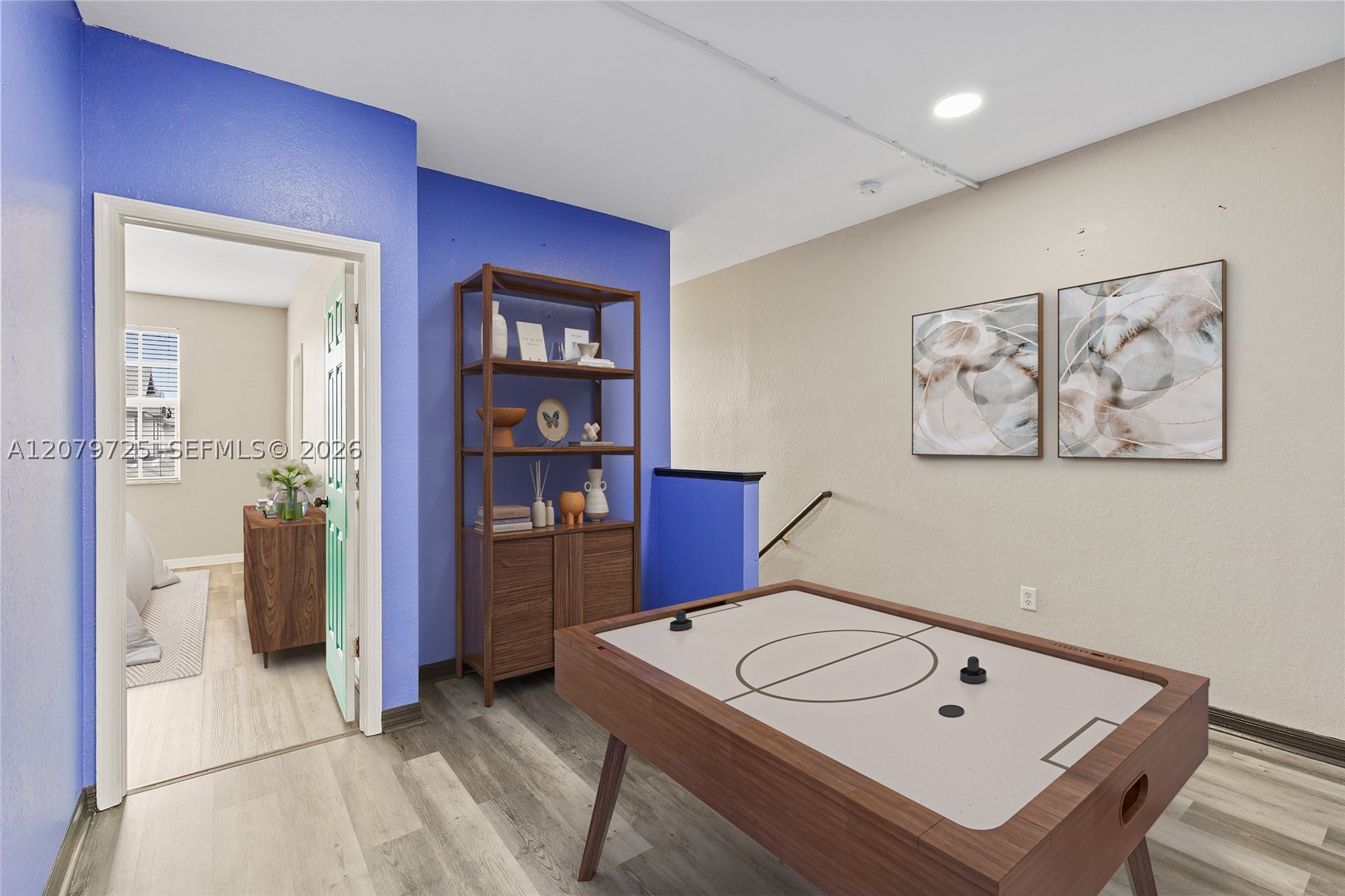 main property photo 22