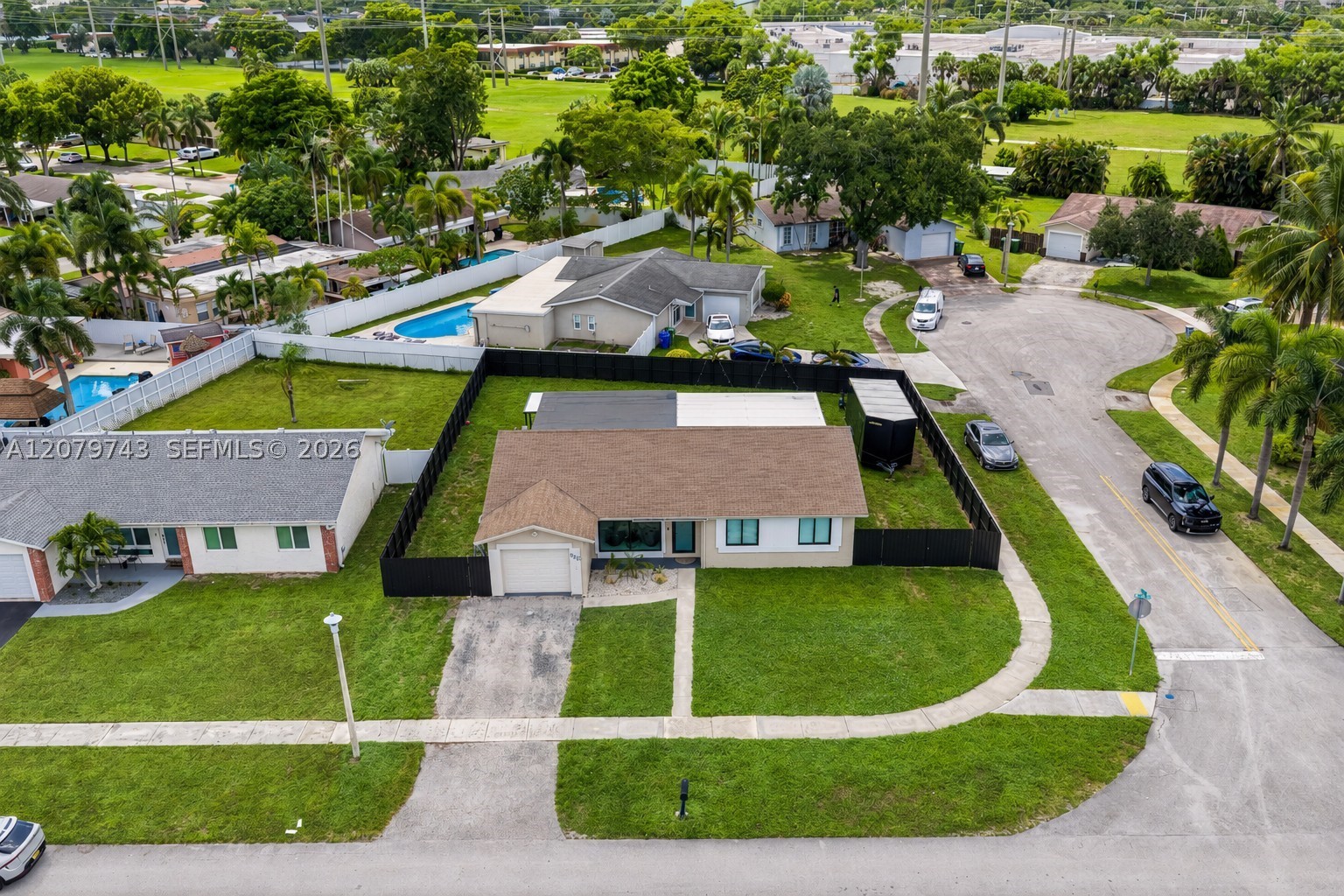 main property photo 27