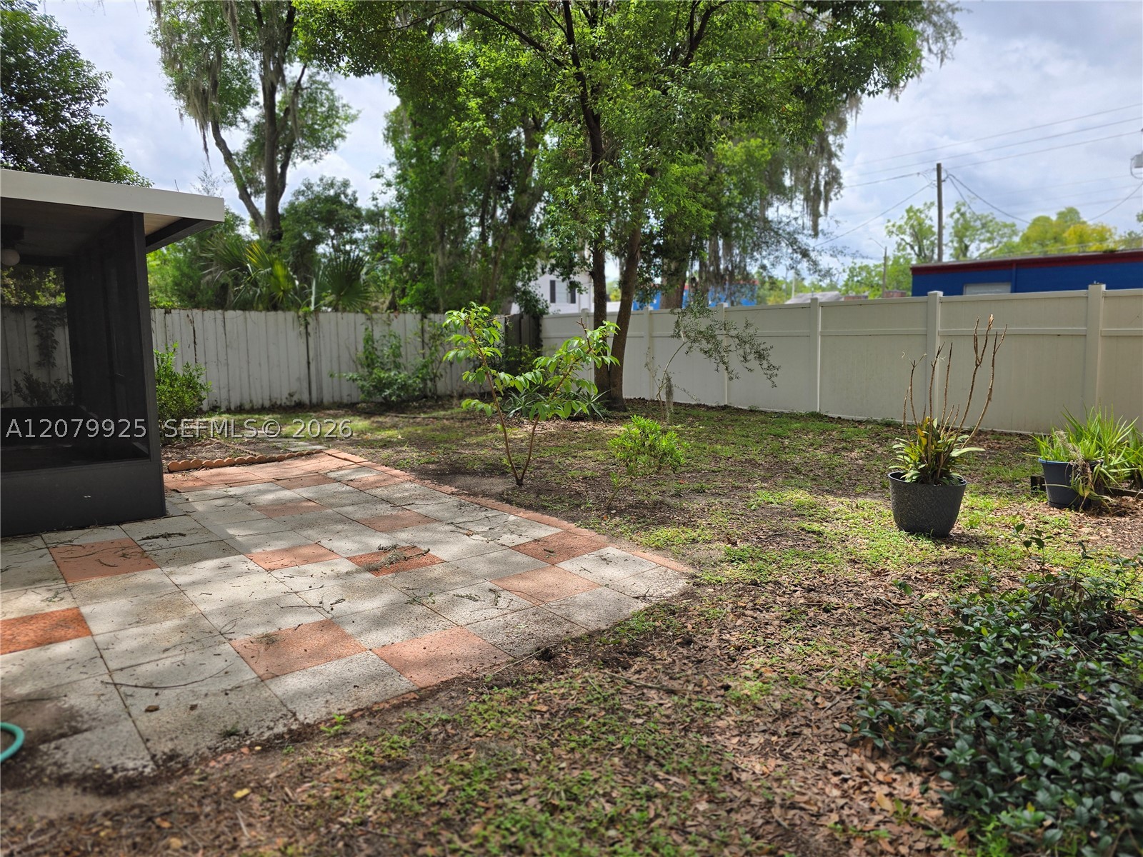 main property photo 20