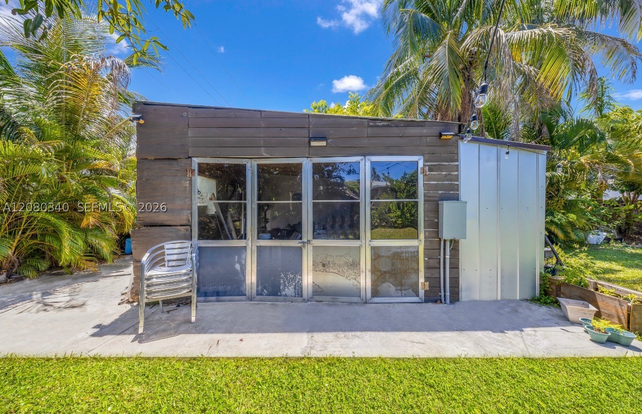 main property photo 13