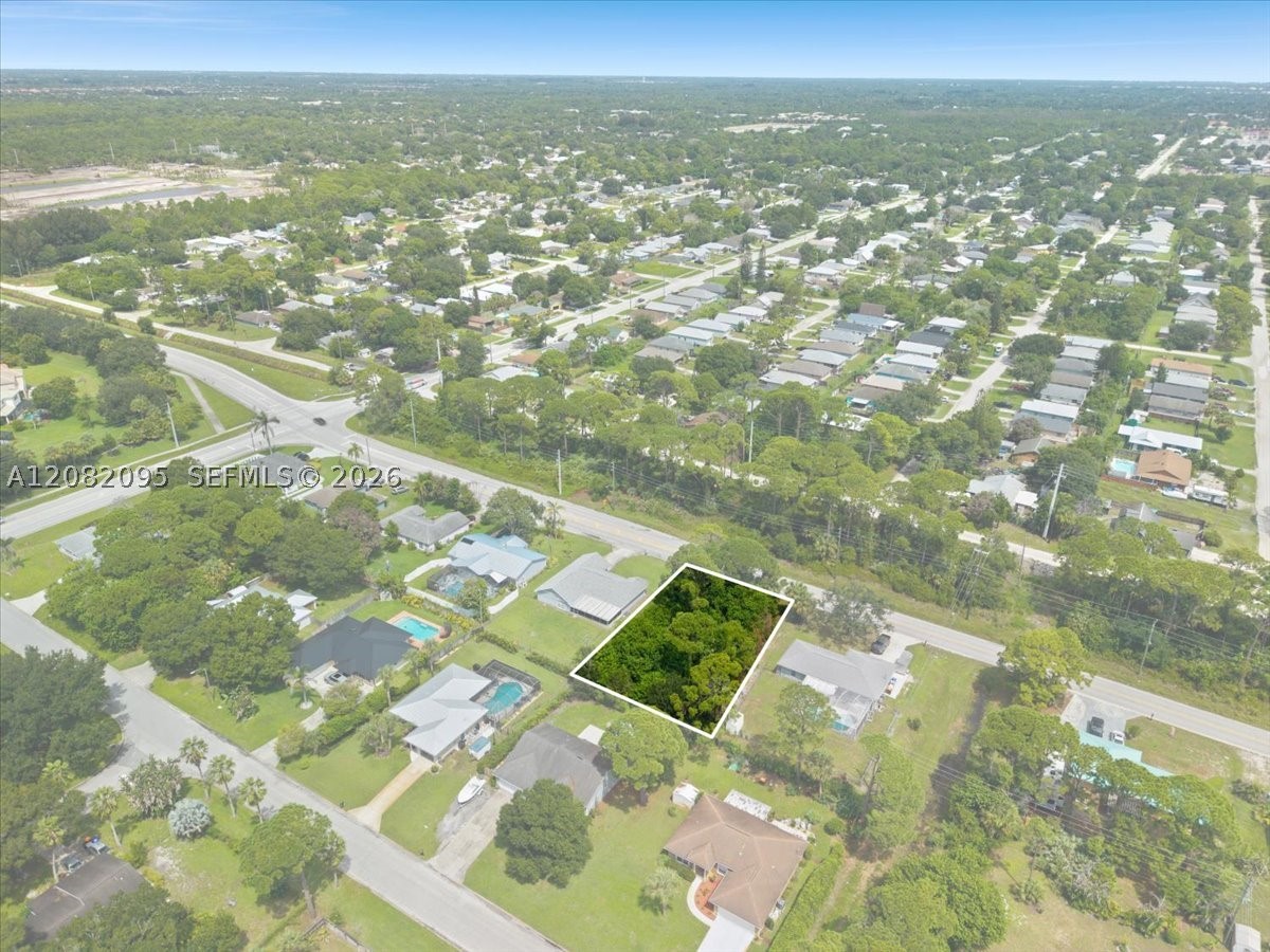 main property photo 11