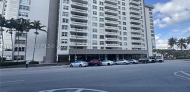 image of property with 2 Bed | 2 Bath | 1,093 Sqft