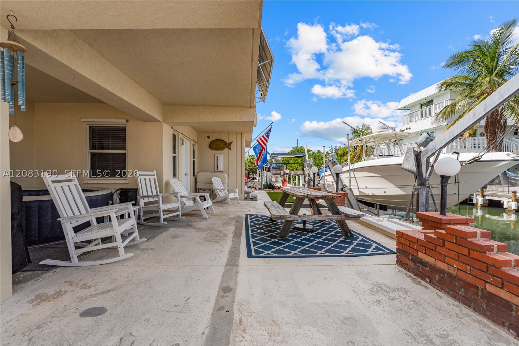 main property photo 25