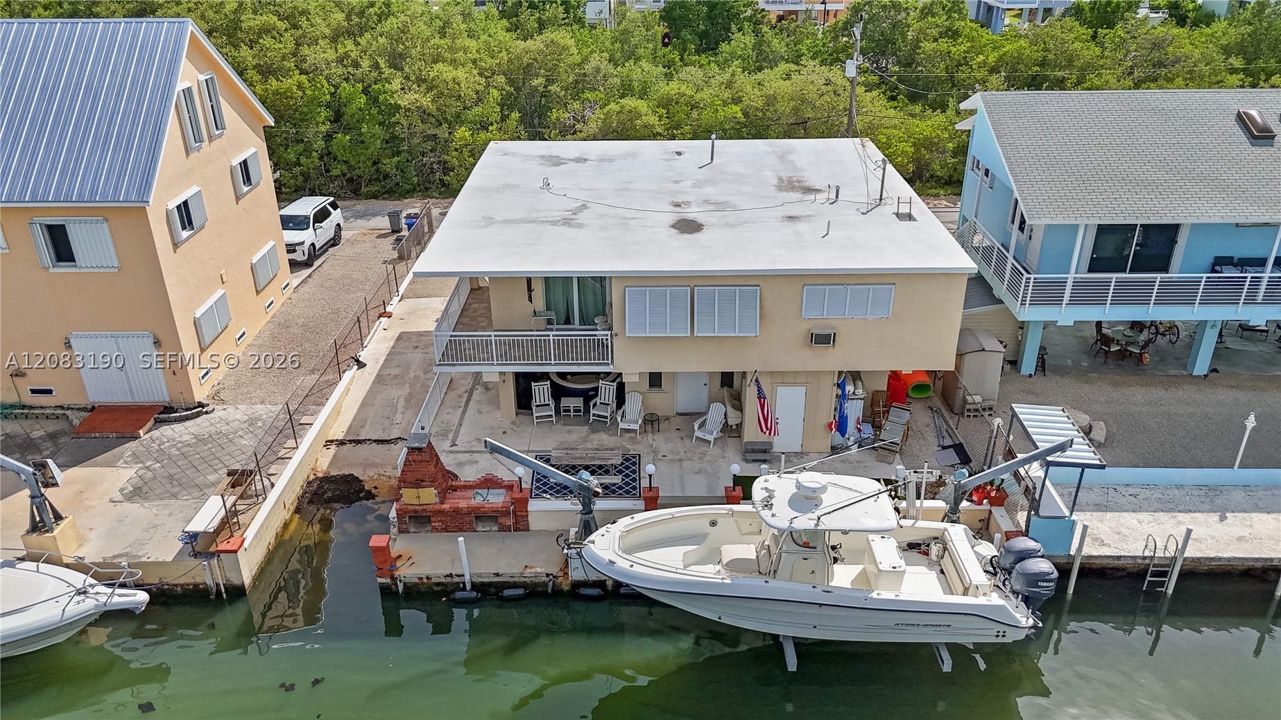 main property photo 6