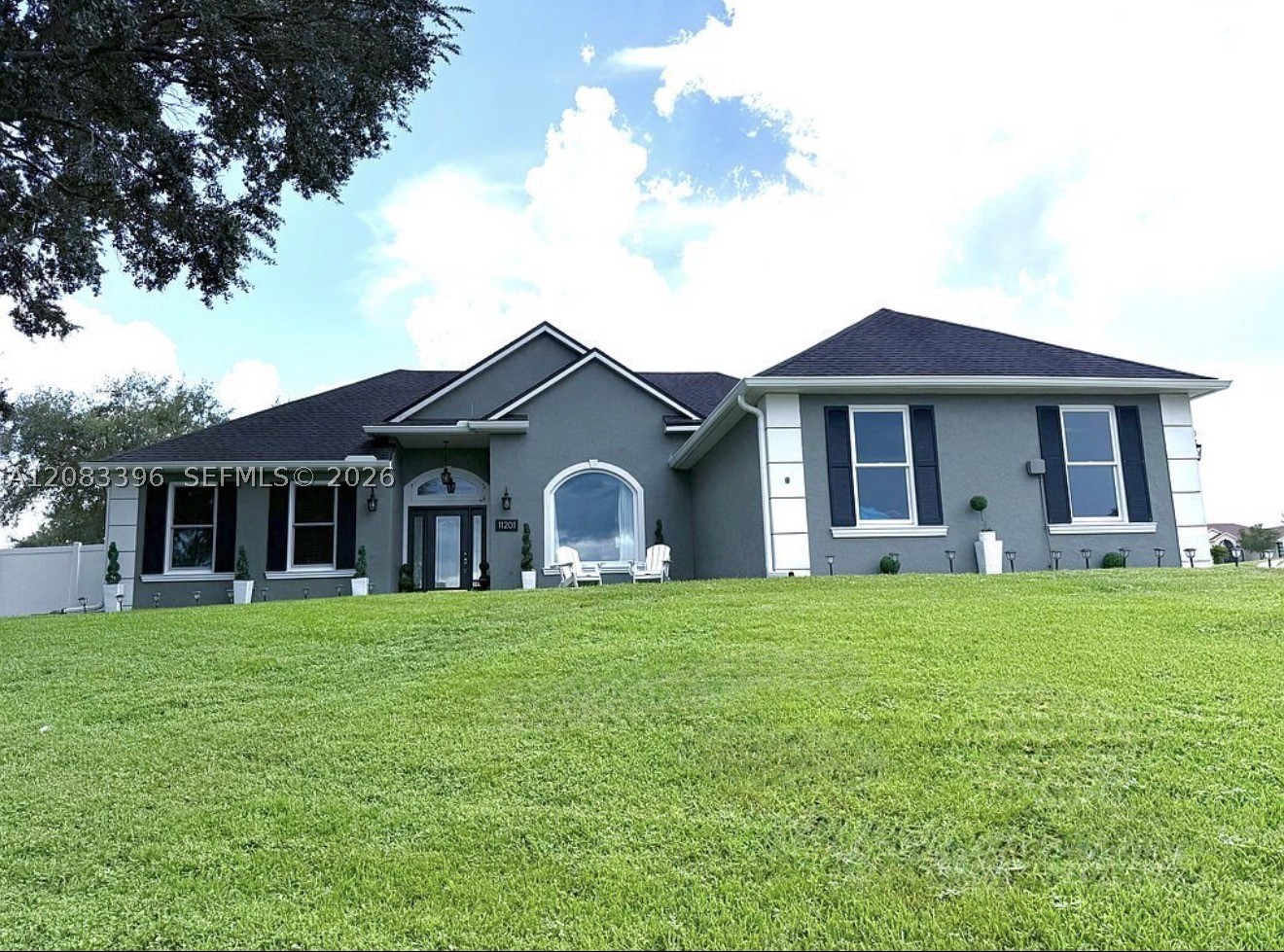 main property photo 0