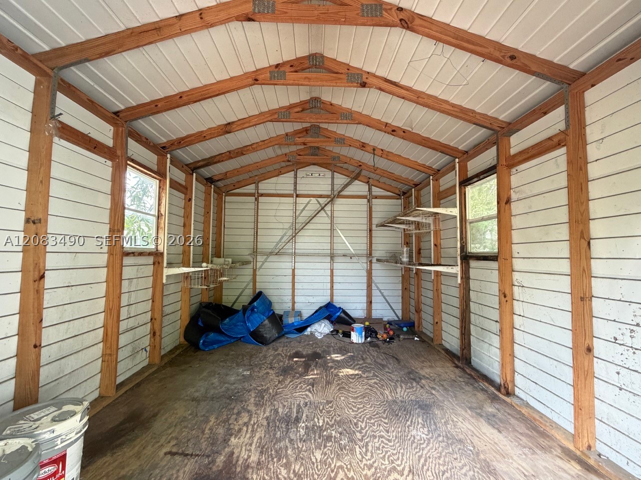 main property photo 17