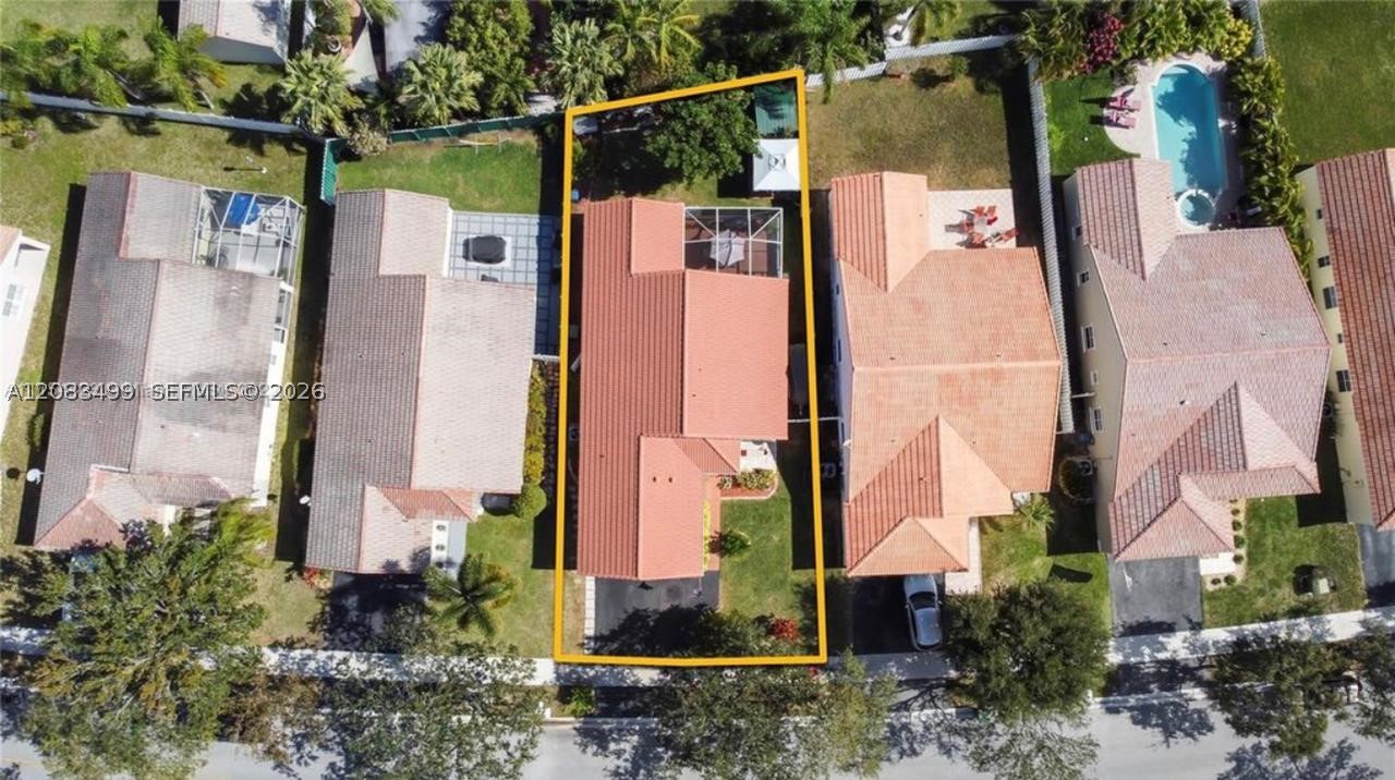 main property photo 24