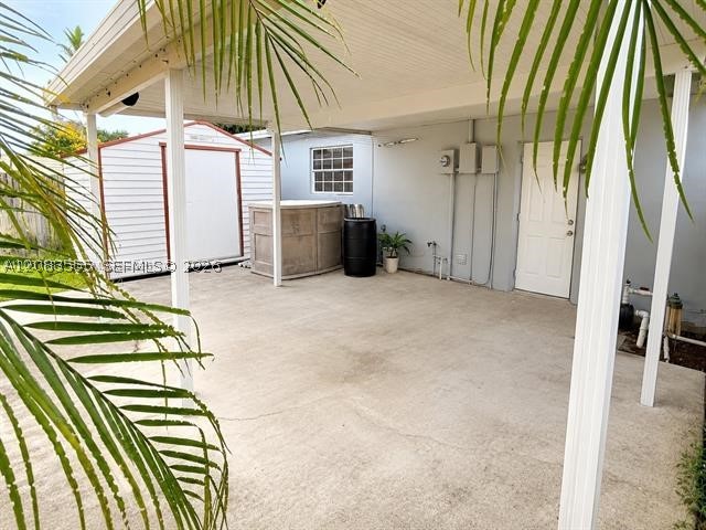 main property photo 28