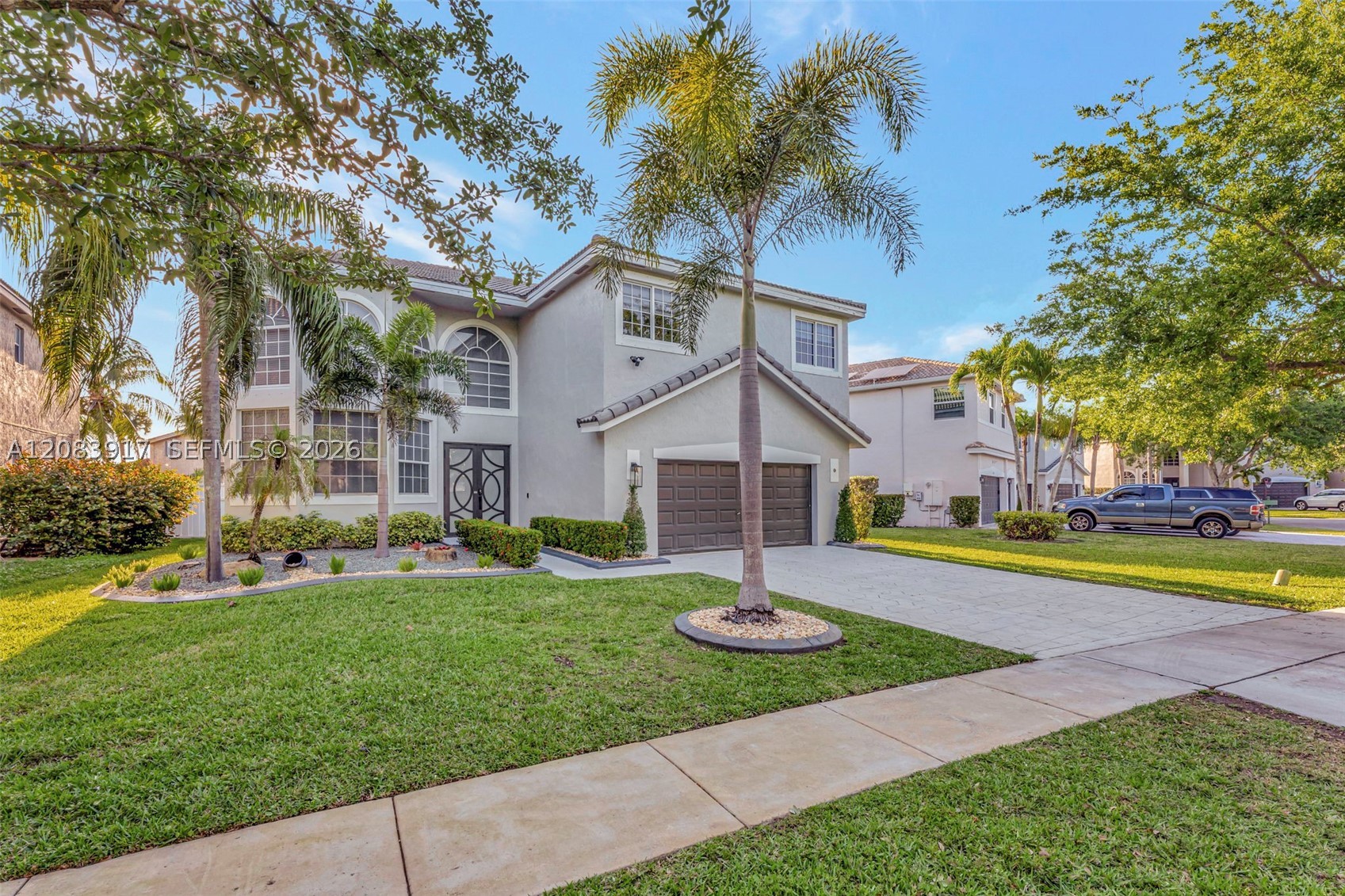 main property photo 45