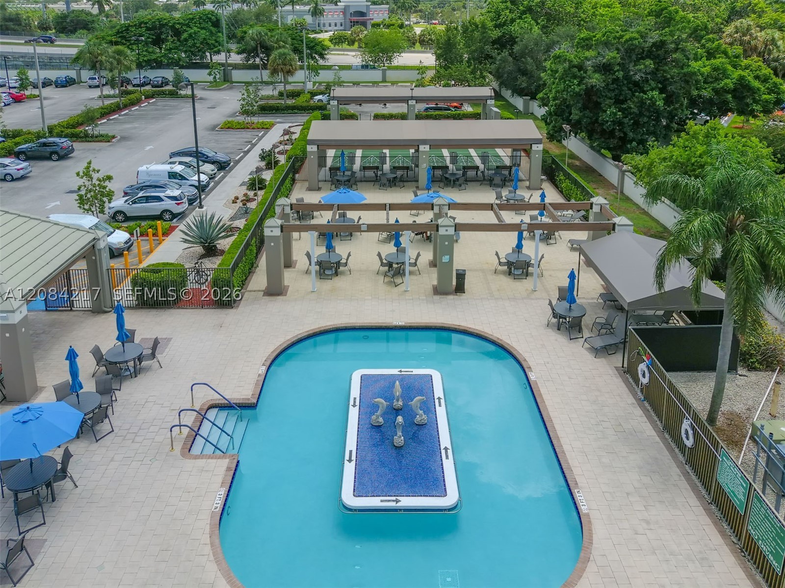 main property photo 50
