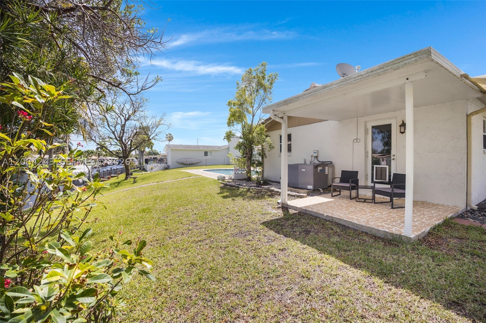 main property photo 50