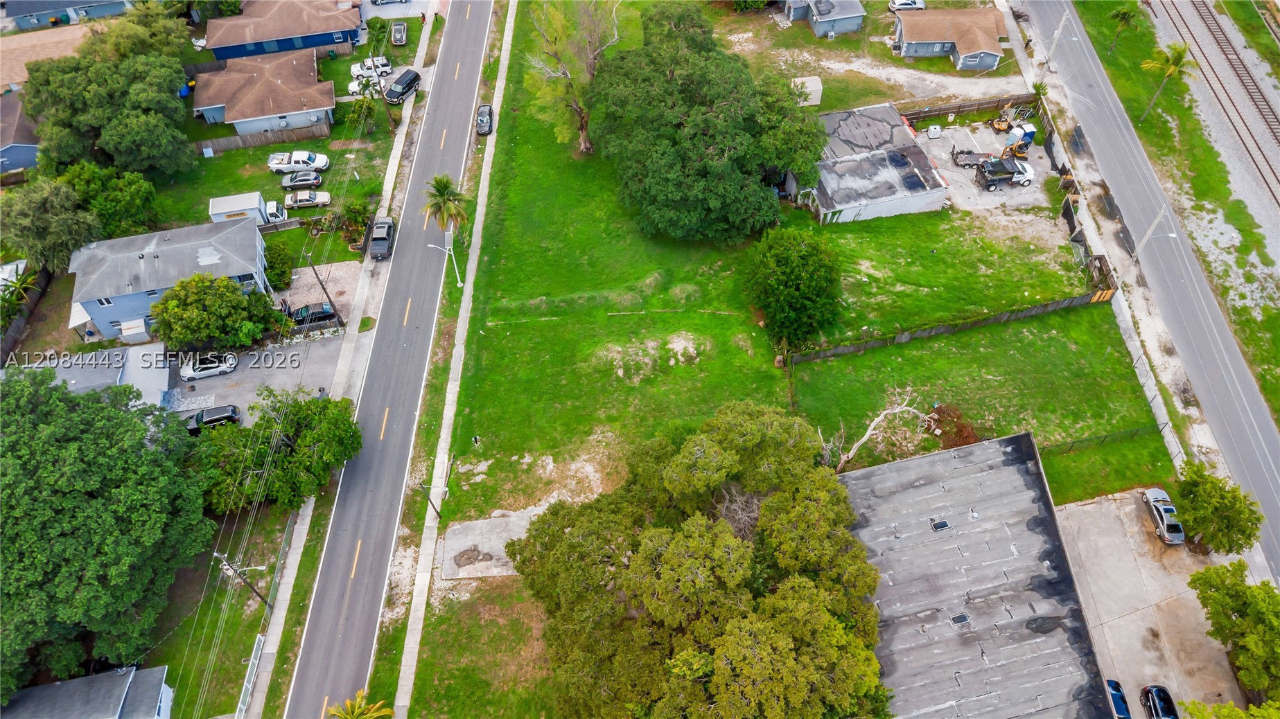 main property photo 15