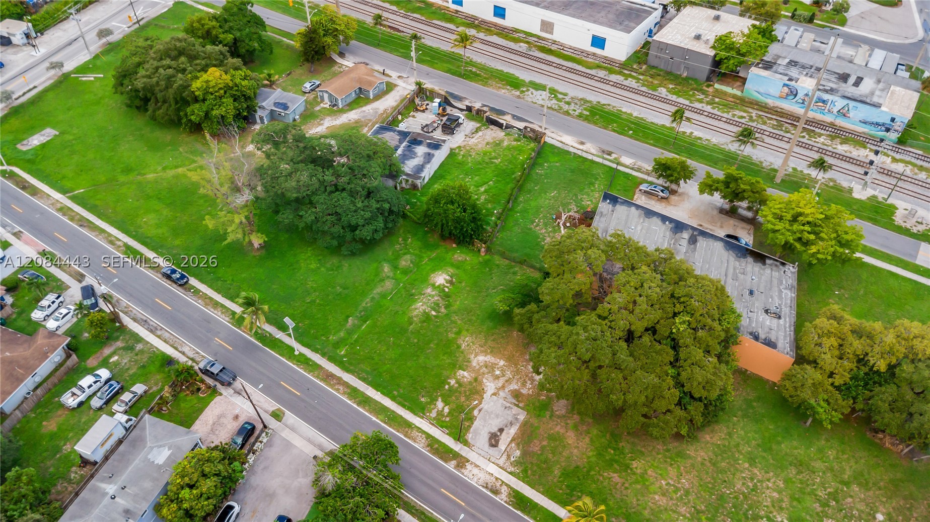main property photo 27