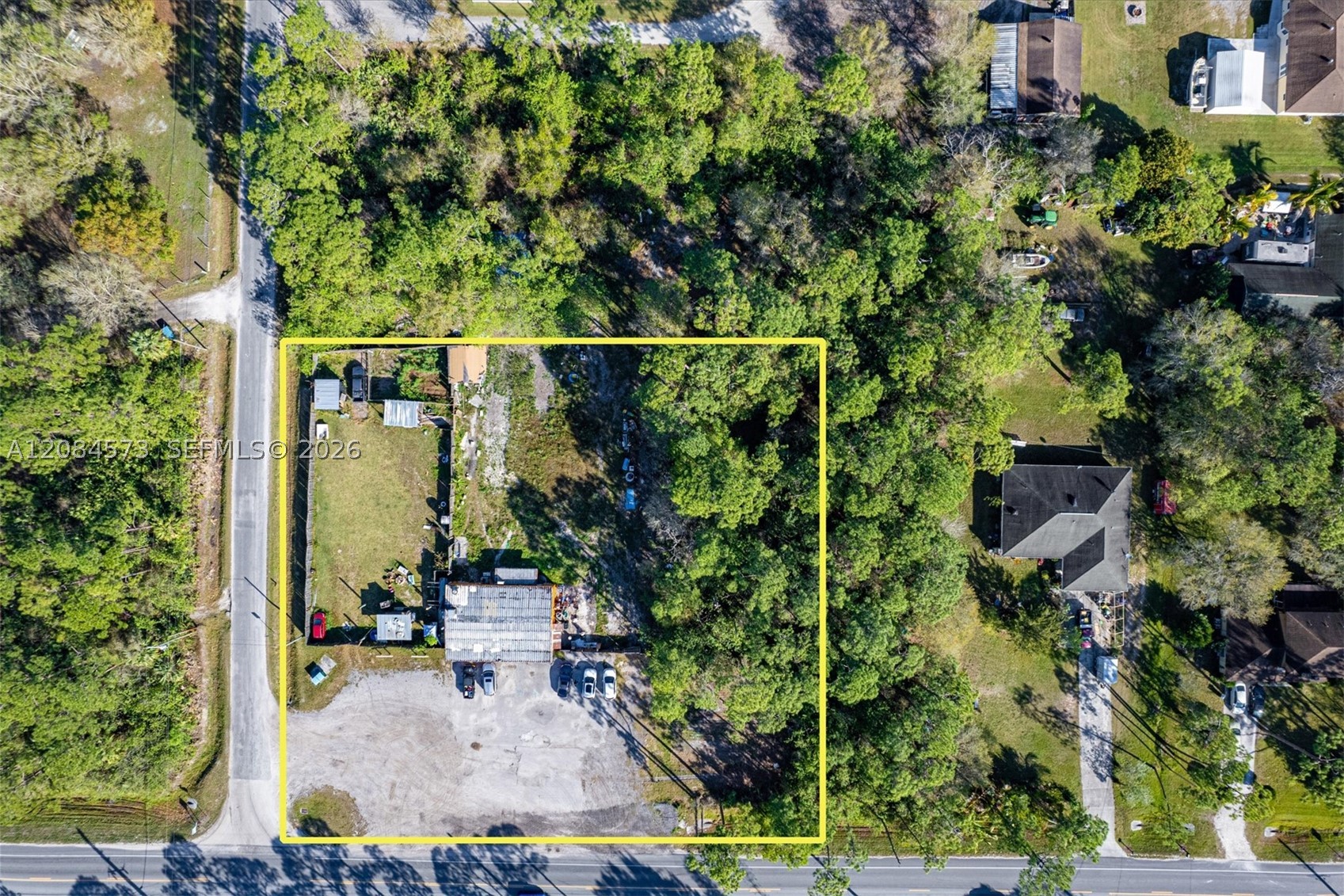 main property photo 11