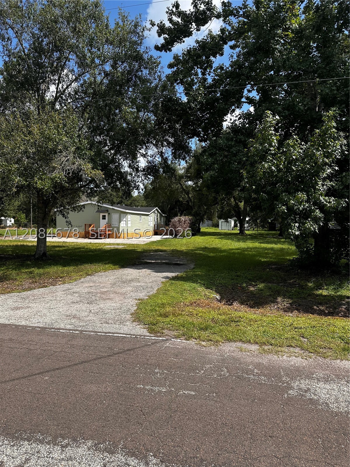 main property photo 17