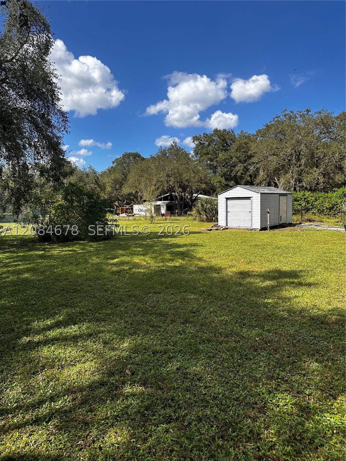 main property photo 18