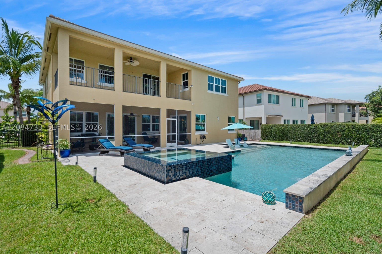 main property photo 21
