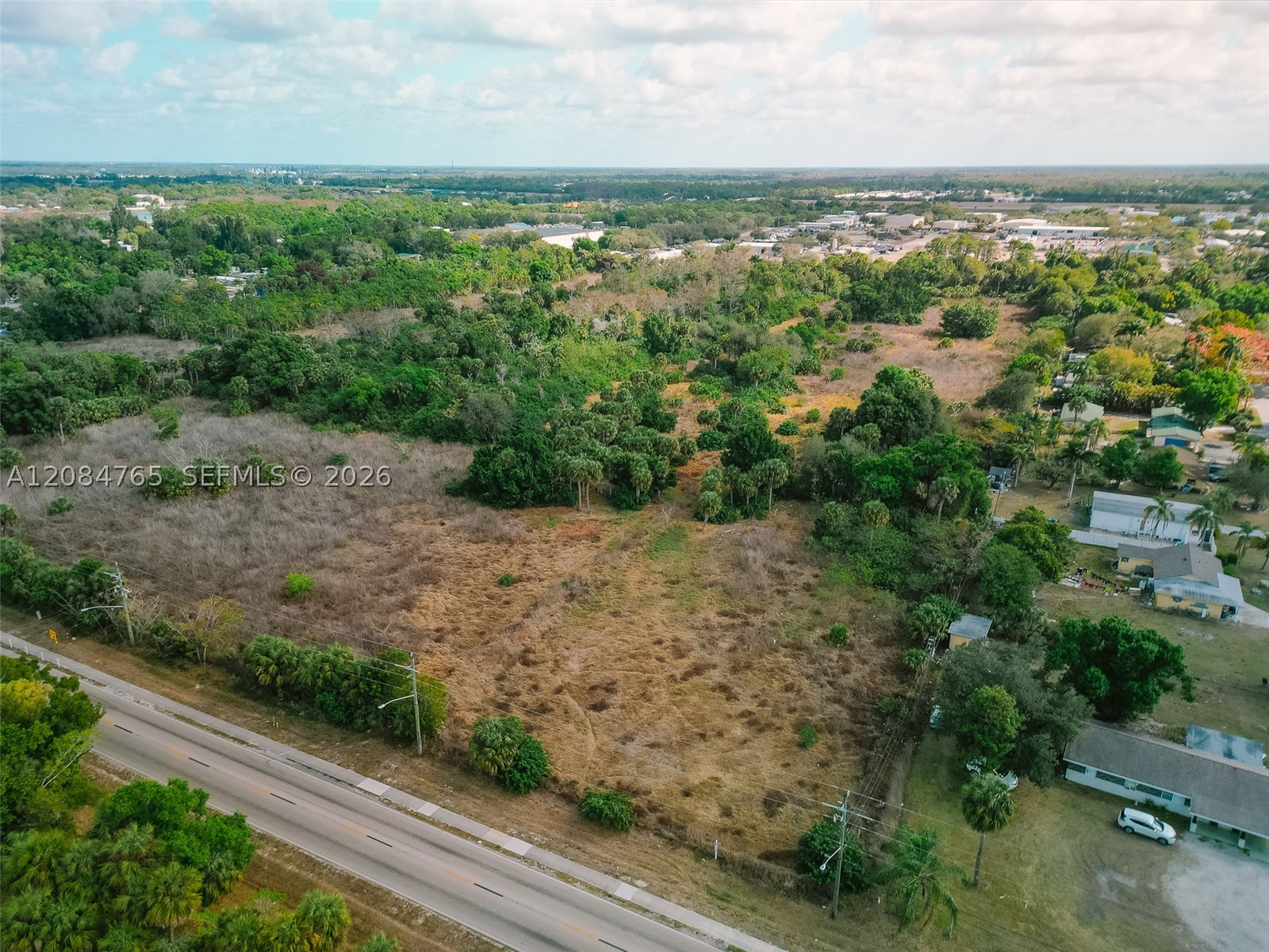main property photo 13
