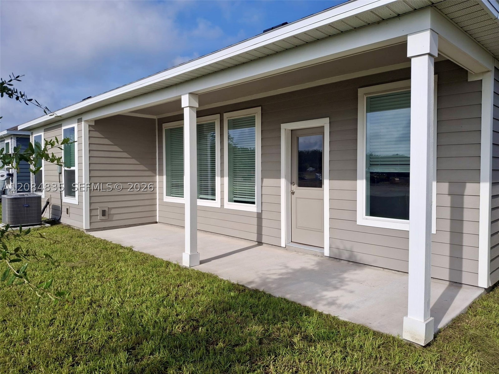 main property photo 12