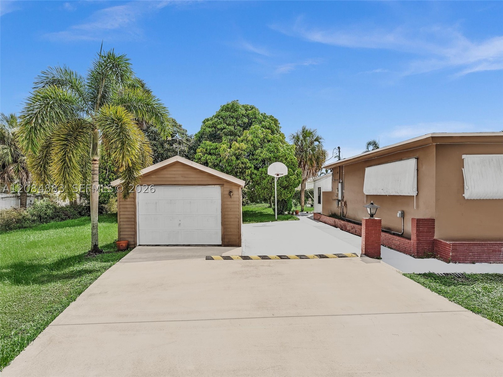 main property photo 59